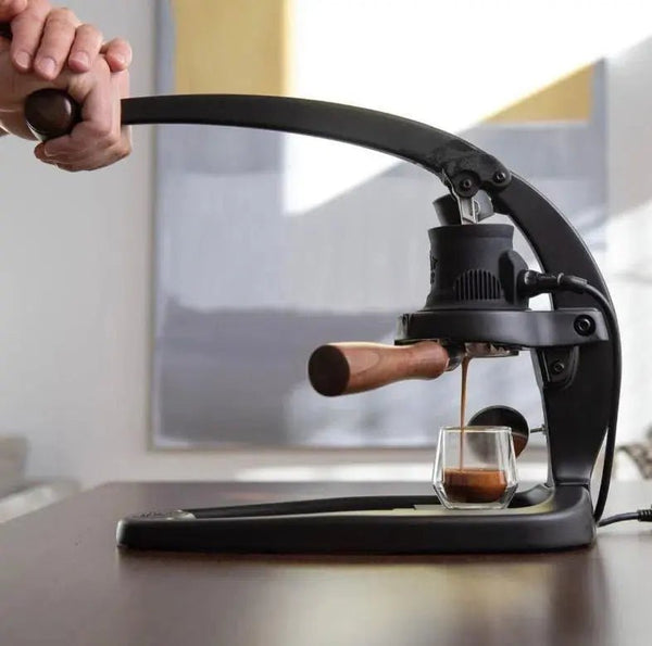 Rankinė Espressomaskin – Barista ir Espresso