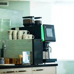 Komercinė automatinė kavos ir Espresso aparatas – Barista ir Espresso