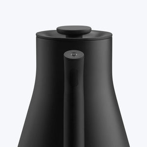 Matinė juoda virdulys su stilingu dizainu ir ergonomiška rankena, Fellow, EspressoGear, viskas apie kavą dalis