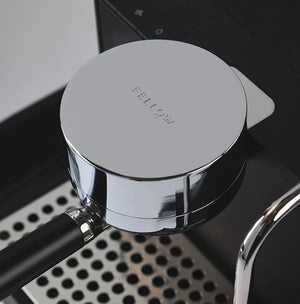 1 serijos „Espresso“ kavos virimo aparatas – juodas