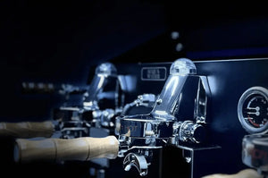 La Nuova Era Altea Anniversario 2 - grupp Kommersiell espressomaskin (Hyra) - Barista och Espresso