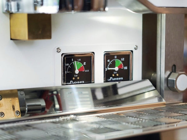 La Nuova Era IRON 2 - grupp Kommersiell multiboiler espressomaskin - Barista och Espresso